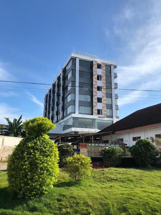 Zenith Premiere Hotel Baubau المظهر الخارجي الصورة