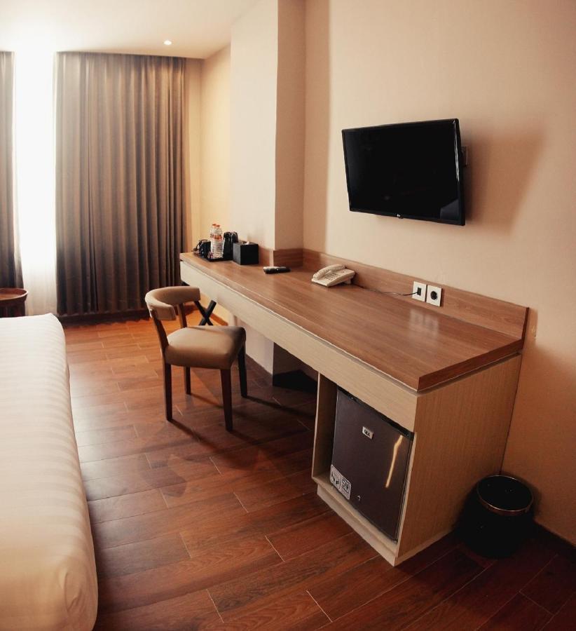 Zenith Premiere Hotel Baubau المظهر الخارجي الصورة