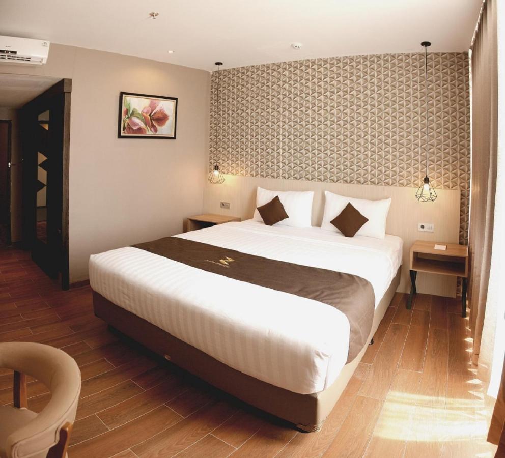 Zenith Premiere Hotel Baubau المظهر الخارجي الصورة