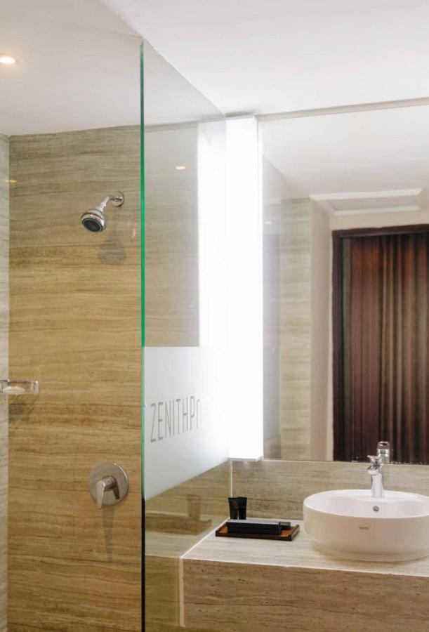 Zenith Premiere Hotel Baubau المظهر الخارجي الصورة