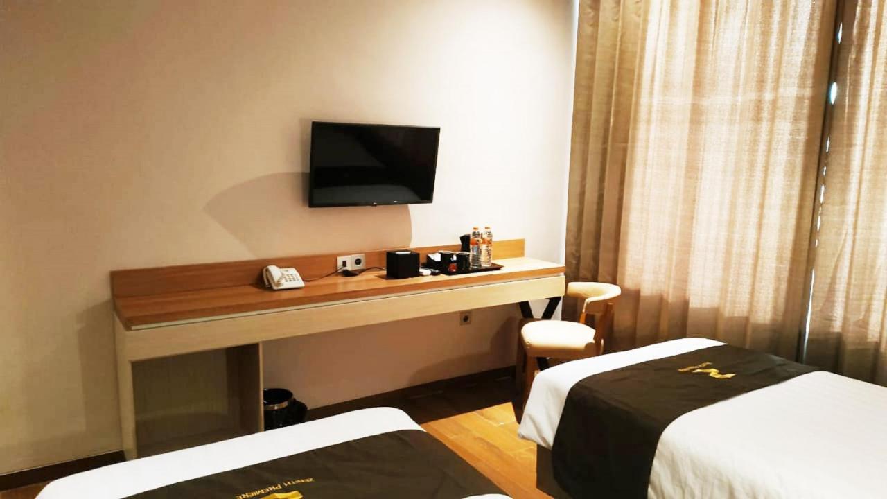 Zenith Premiere Hotel Baubau المظهر الخارجي الصورة